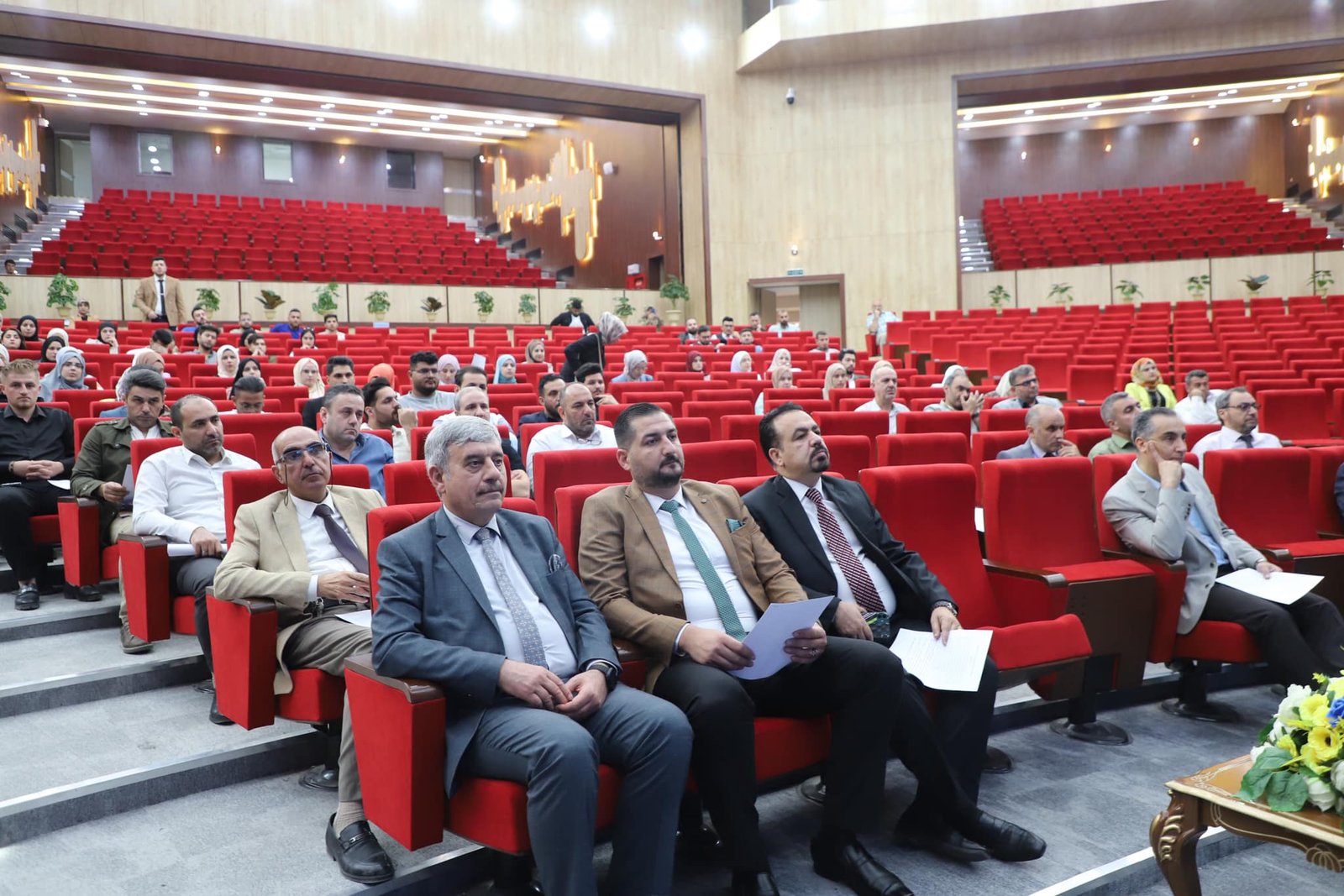 Audience in the dialogue session